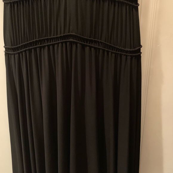 Like new BCBGMaxAzaria Grecian style tiered black dress - Picture 6 of 6